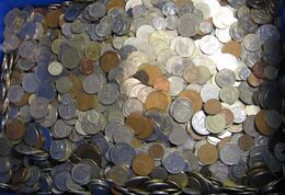 Uutta er&auml;&auml;:  Maailman kolikoita 2 kg